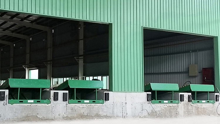 固定式登車(chē)橋